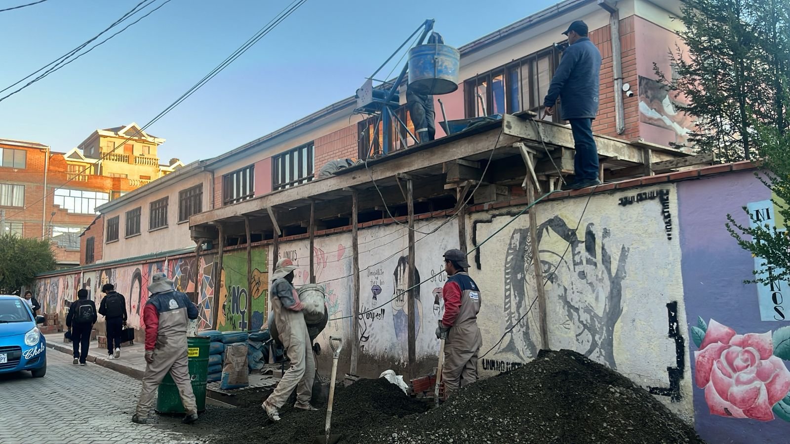 Construccion del centro infantil del CEA DELIA GAMBARTE con el apoyo de CEMSE
